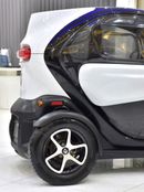 Renault Twizy EXCELLENT DEAL for our Renault Twizy ( 2019 Model ) in White / Black Color Korean Specs