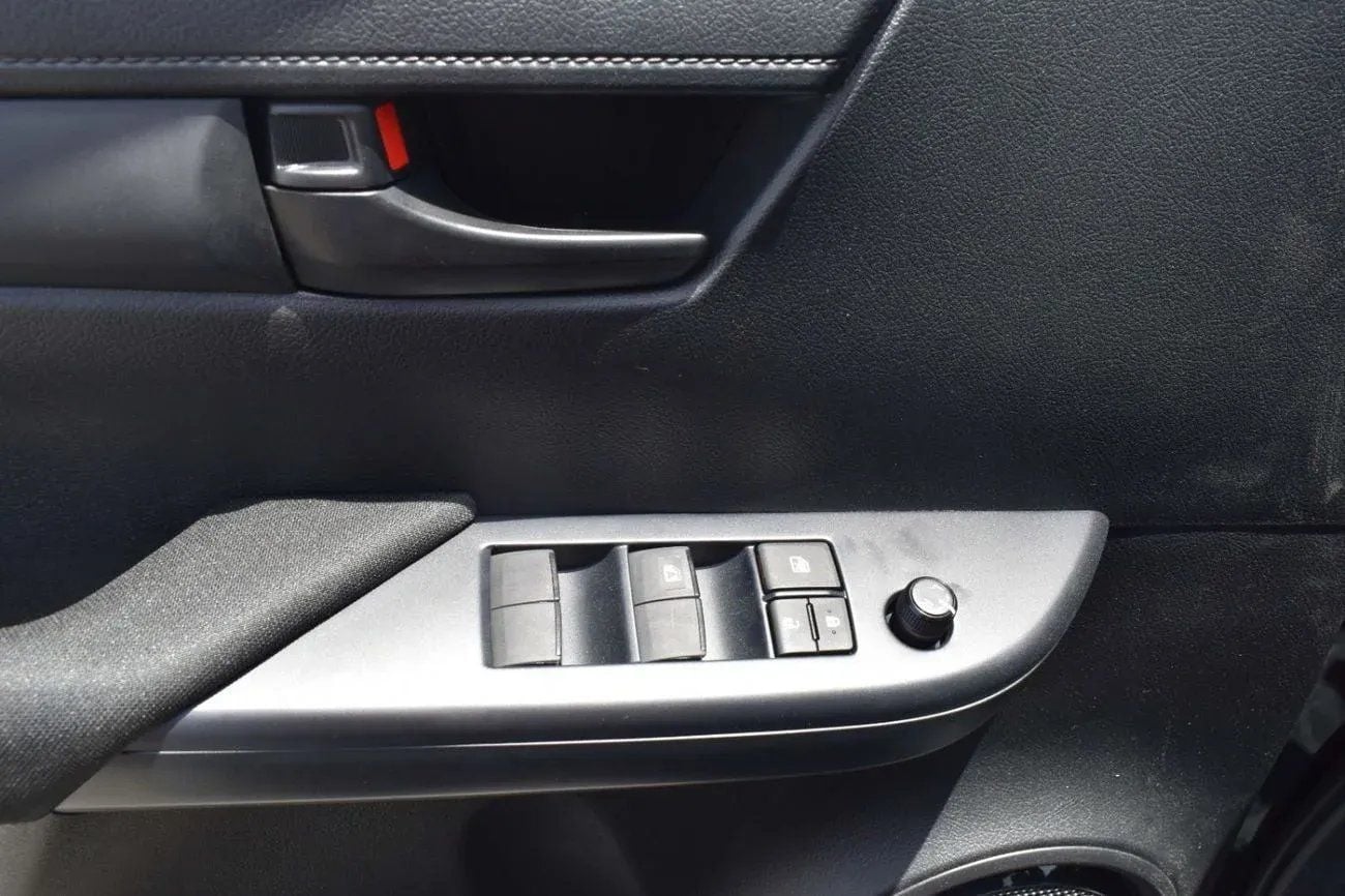 Toyota Hilux HILUX DC 2.7L AT P.WINDO 4X4