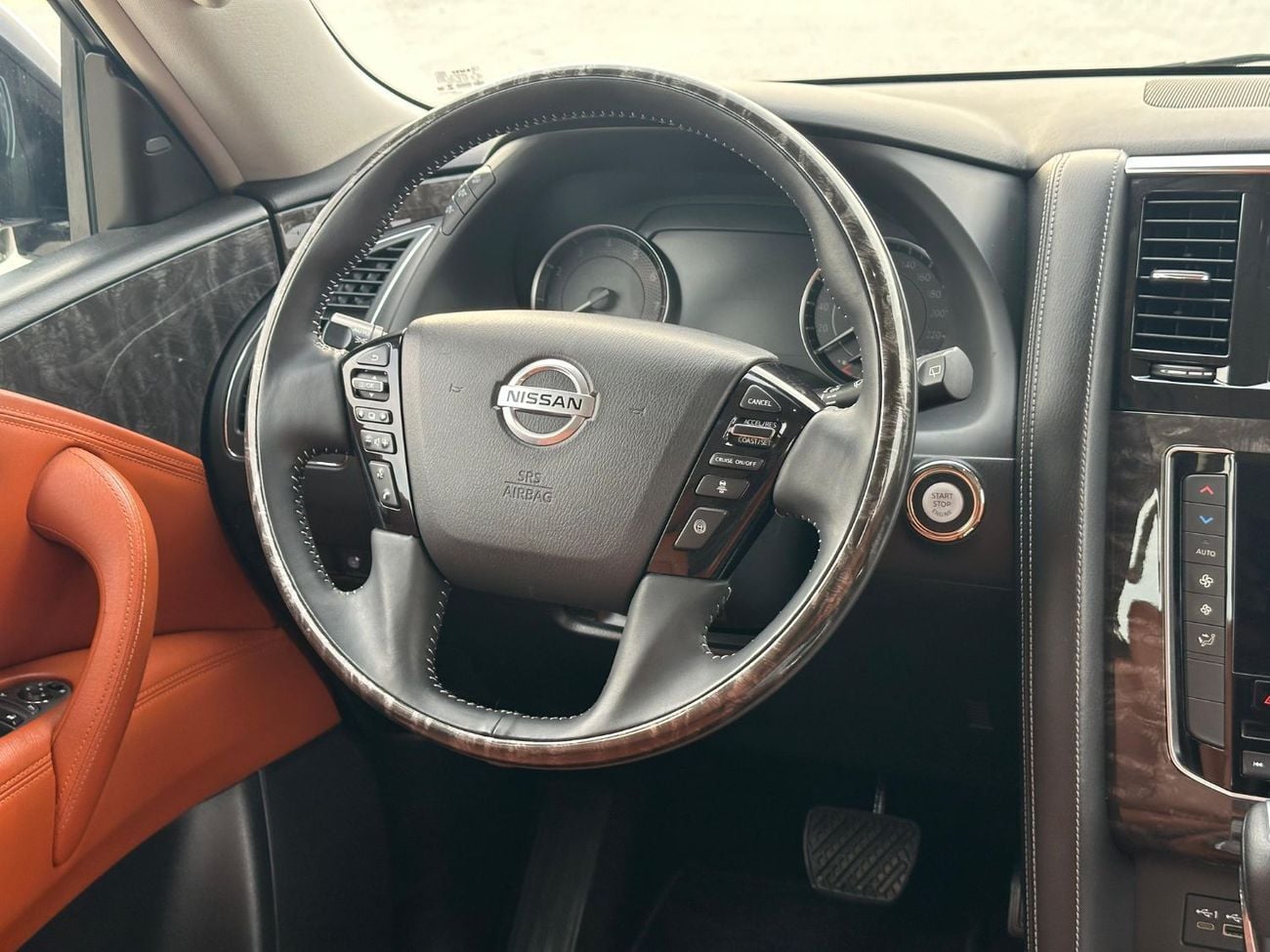 Nissan Patrol SE TITANIUM 4.0L