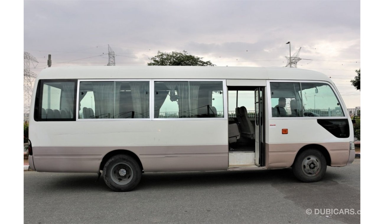 Toyota Coaster TOYOTA COASTER DIESEL 2009 GULF 30 SEATS