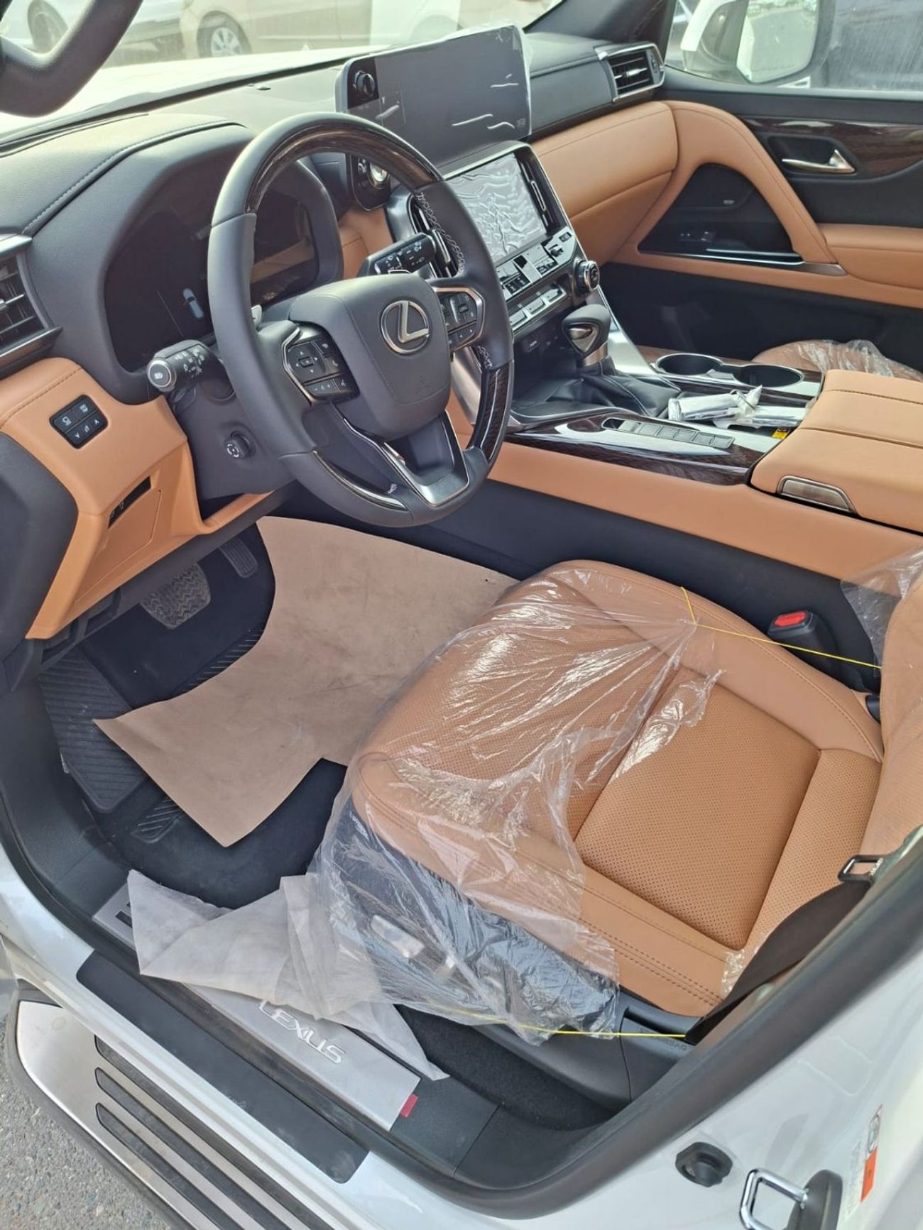 Lexus LX 600 LEXUS LX600 SIGNATURE 2026 SAUDI SPECS