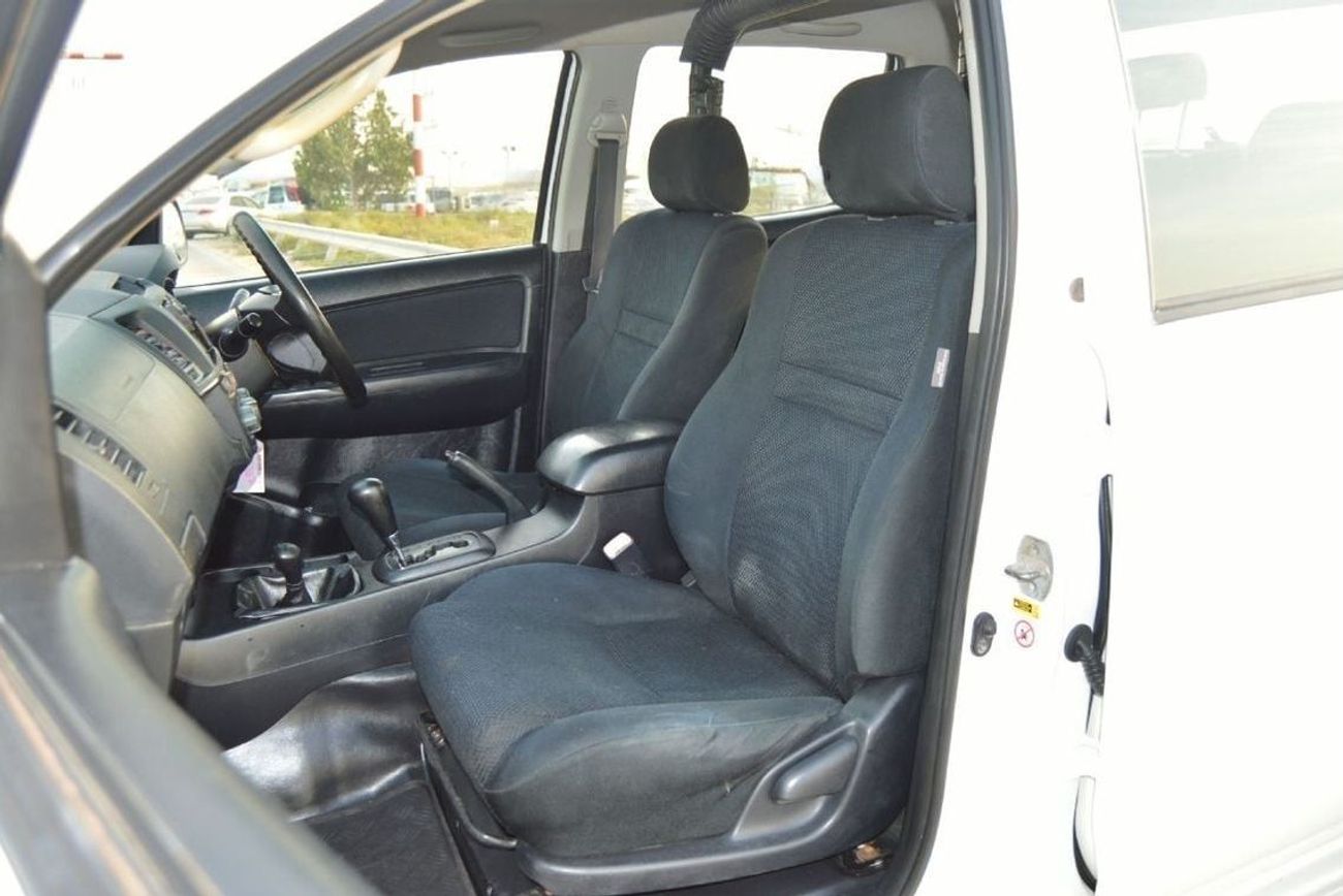 Toyota Hilux Perfect inside and out