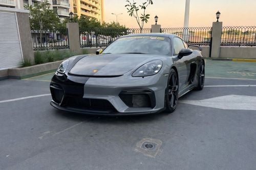 Porsche 718 Cayman GT4 4.0L (420 HP) A/T