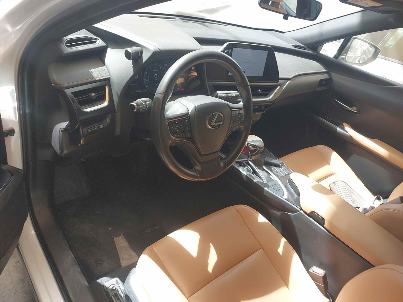 لكزس UX 200 PREMIER 2 | بدون دفعة مقدمة | اختبار القيادة في المنزل