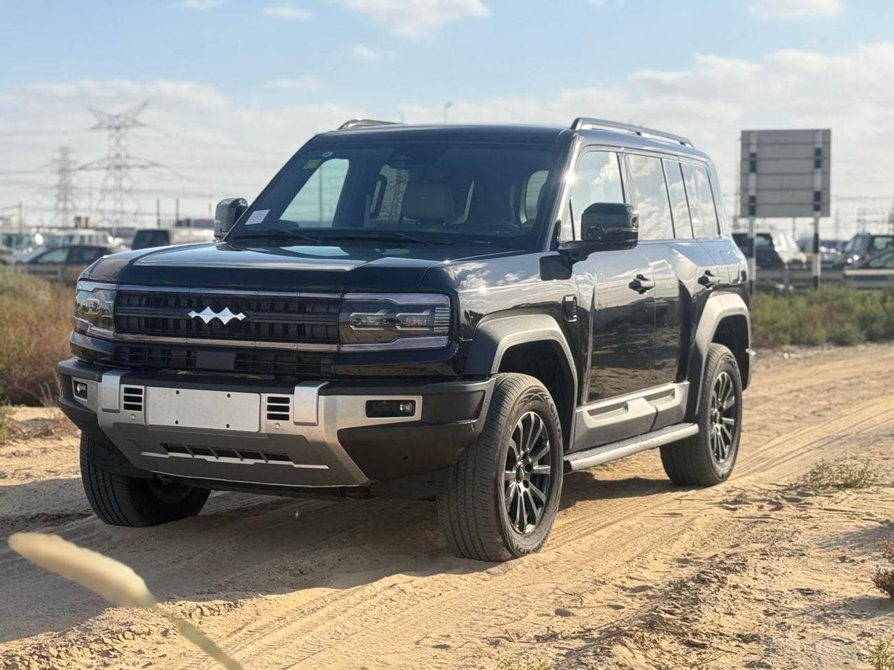 BYD Leopard 5 NAVIGATOR DOUBLE DIFFLOCK 1.5L PLUG-IN HYBRID FOR LOCAL +WARRANTY 5 YEARS OR UNLIMITED KILOMETER