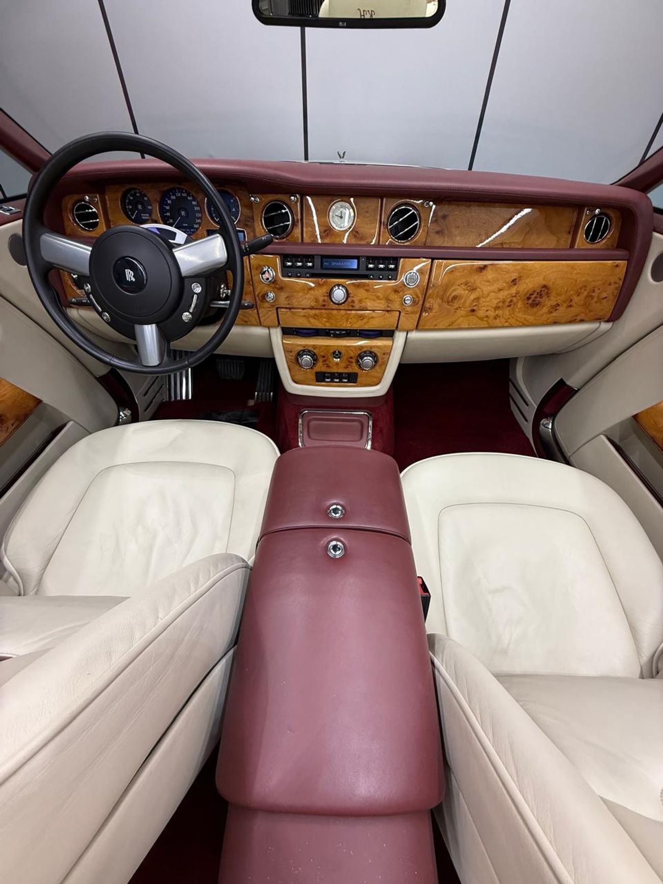 رولز رويس فانتوم Drophead Coupé | GCC Specs | Iconic Luxury Convertible