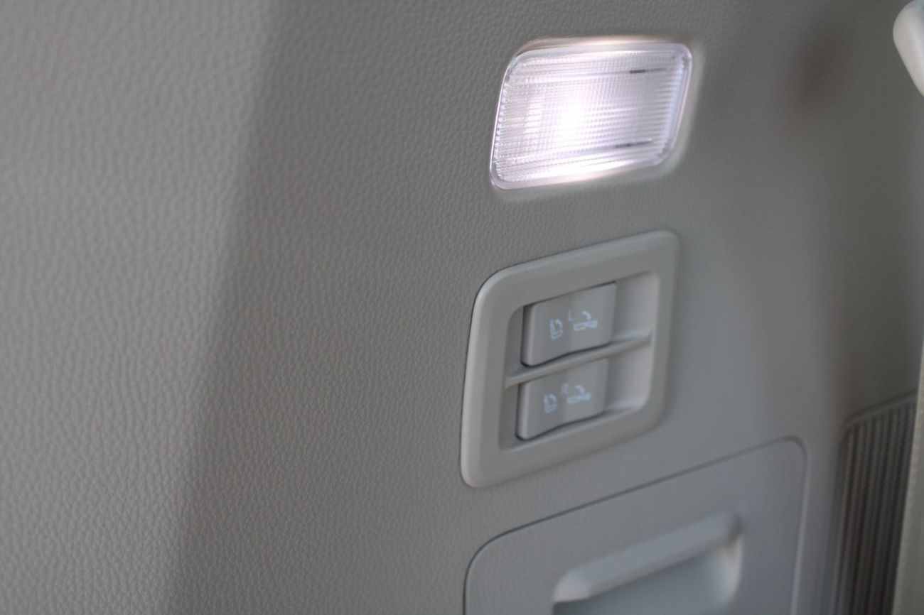 تويوتا لاند كروزر TOYOTA LANDCRUISER 300 3.3L DIESEL 4WD VX-R AUTO