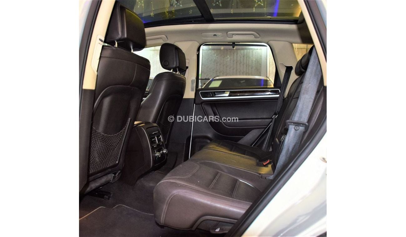 Volkswagen Touareg AMAZING Volkswagen Touareg 2012 Model! Silver Color! GCC Specs