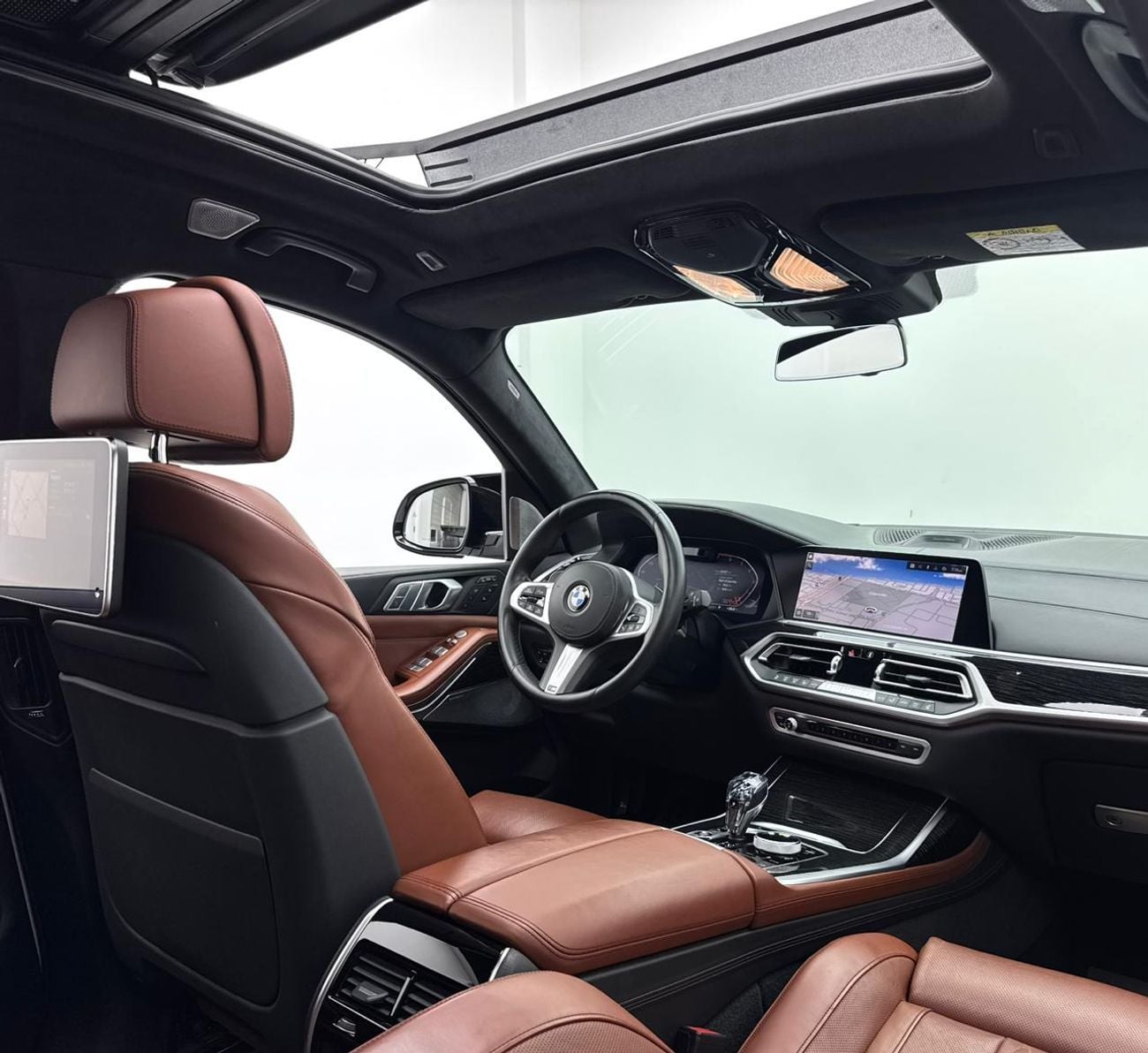 BMW X7 XDrive50i 4.4L 2019 BMW X7 xDrive50i M-Sport, 1 Year Warranty, Feb / 2027 BMW Service Pack, GCC