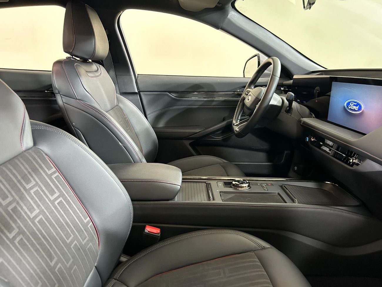 Ford Taurus Trend TPC2223 / AL TAYER MOTORS / AL QOUZ SHOWROOM