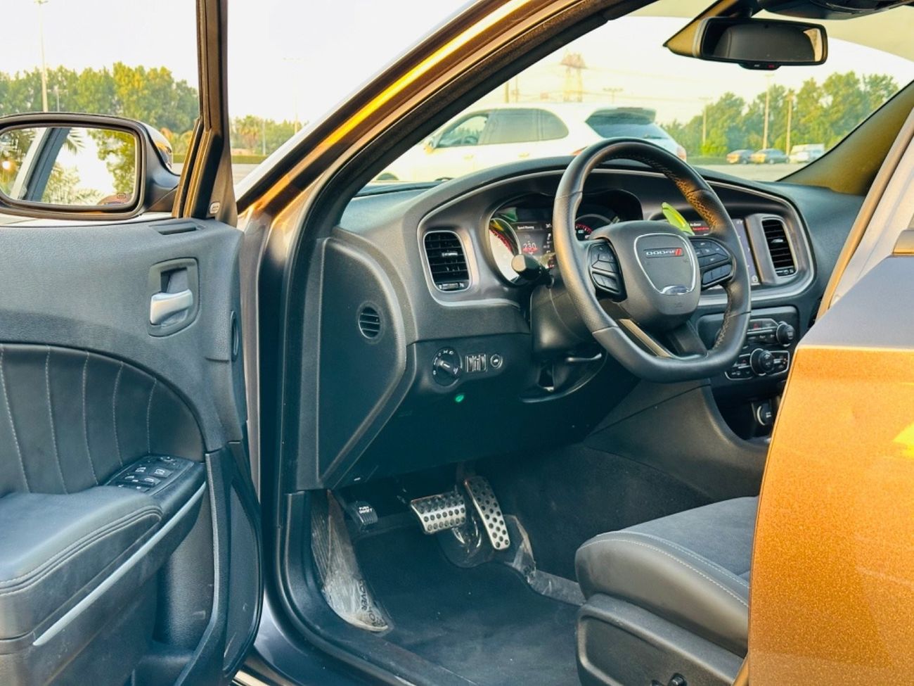 Dodge Charger R/T Scatpack DODGE CHARGER SRT V8 6.4 MODEL 2022 FULL OPTION LOW MILAGE