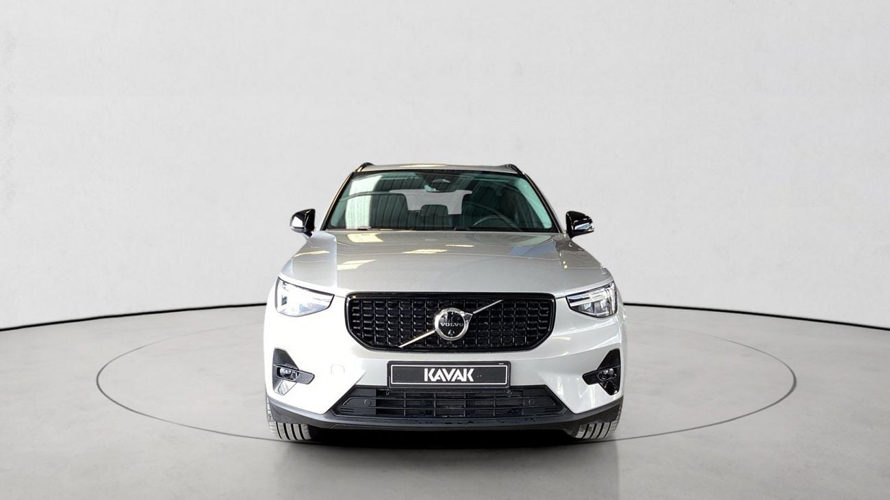 فولفو XC 40 2.0 B4 MHEV ULTIMATE DARK AUTO | شامل الضمان | 0 ﺪﻔﻋﺓ ﺃﻮﻟﻯ