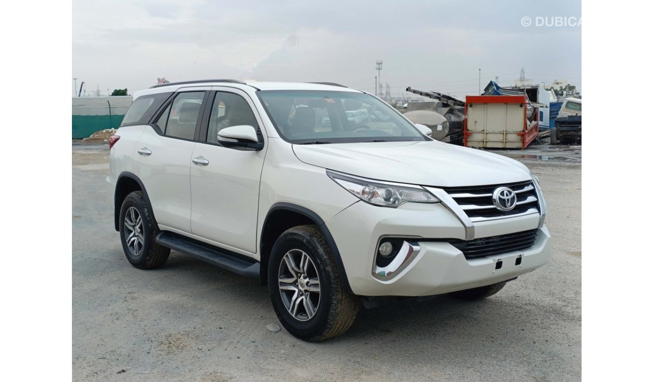 Toyota Fortuner 2.7L Petrol, / 4WD / Exclusive Price and Clean Condition, RTA PASS (LOT # 3482)