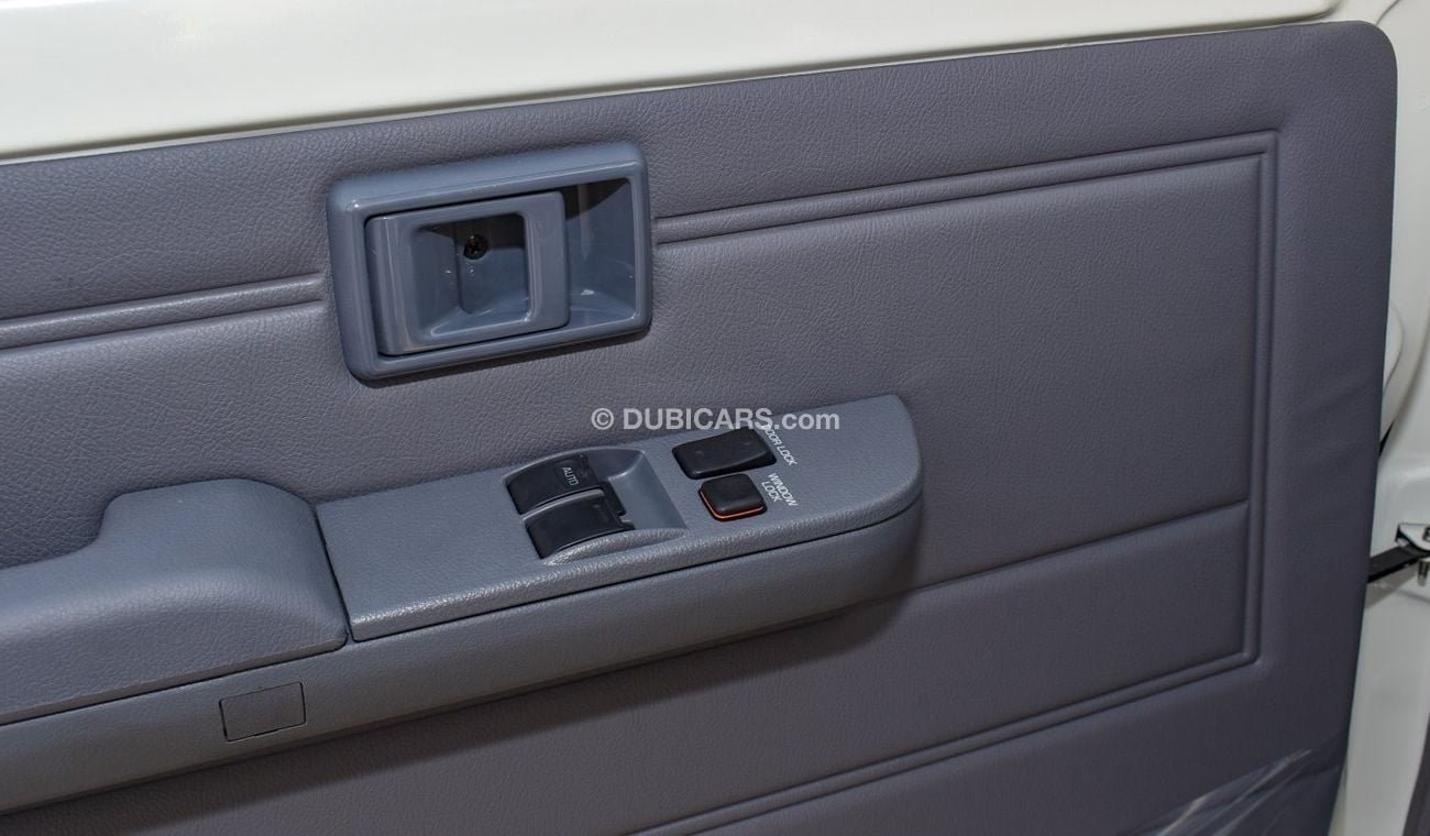 Toyota Land Cruiser 70 LC78 - 4.5l - Manual - New Shape - 13 Seater - Central Lock - Automatic Windows - 4wd