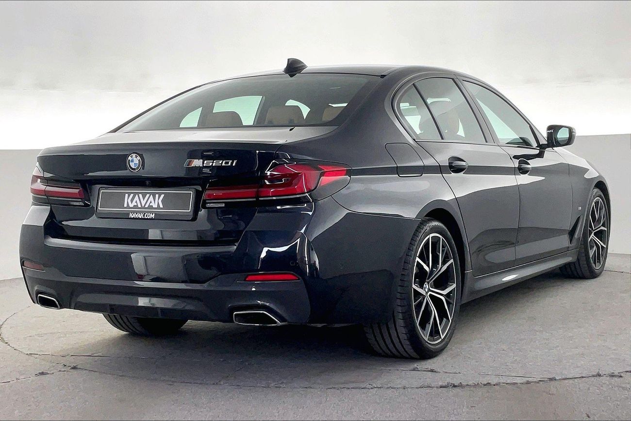 بي أم دبليو 520i M Sport | شامل الضمان | 0 ﺪﻔﻋﺓ ﺃﻮﻟﻯ
