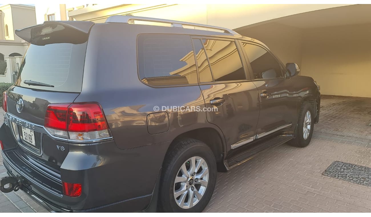 تويوتا لاند كروزر GXR