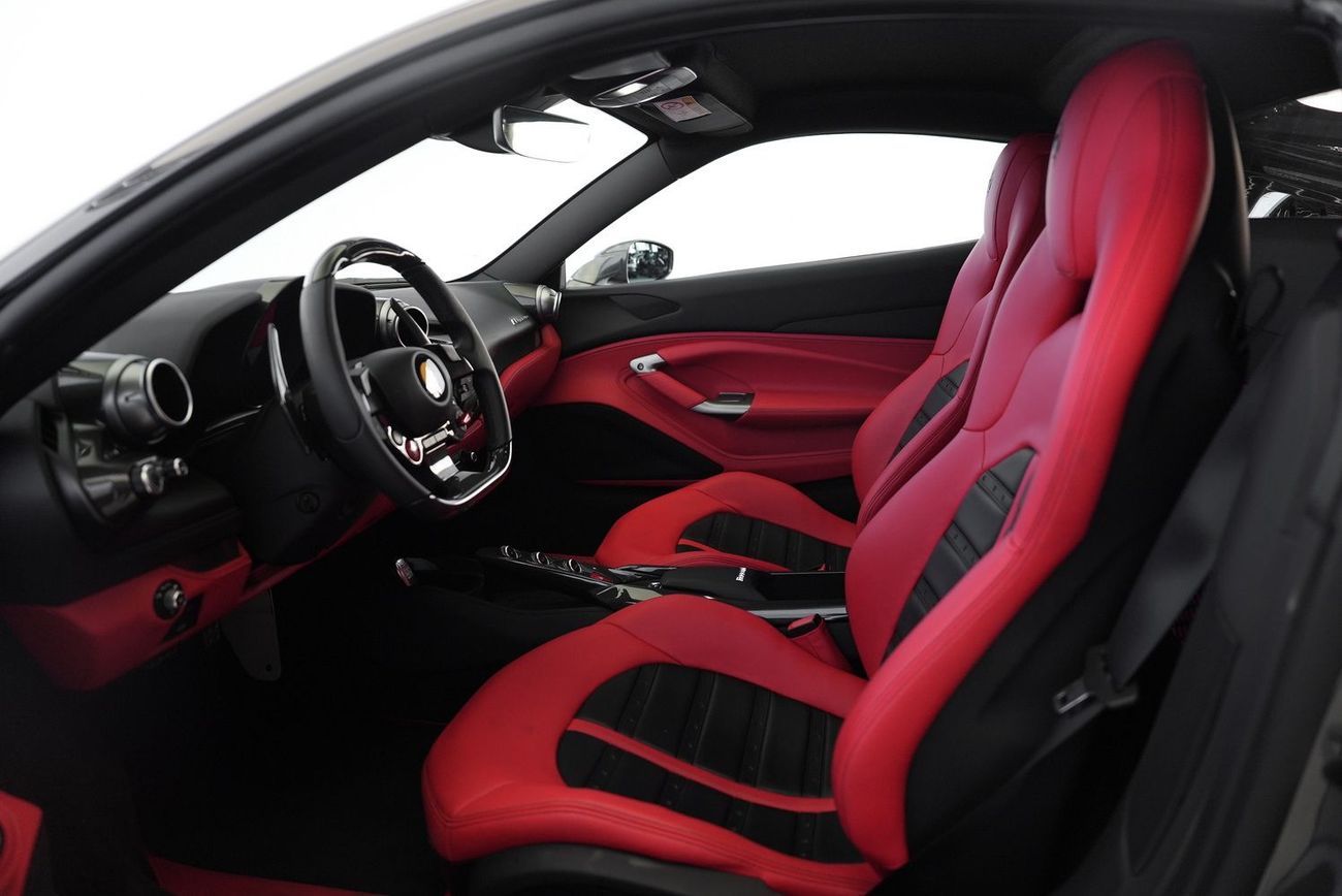 Ferrari F8 Tributo 3.9T V8