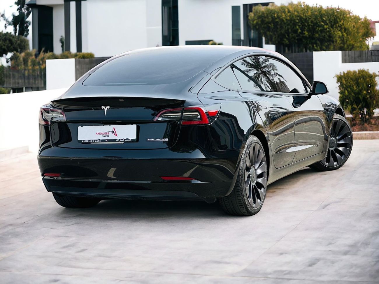 Tesla Model 3 Long Range AED 2,300 P.M TESLA MODEL 3 2021 PERFORMANCE DUAL MOTOR GCC UNDER WARRANTY