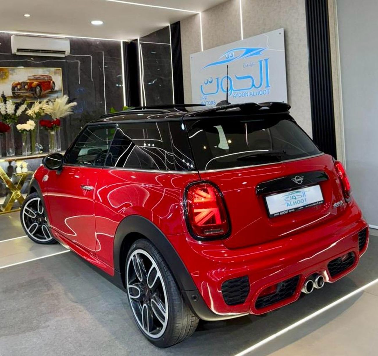ميني كوبر إس LOVELY MINI COOPER S JCW || GCC || TOP OF THE RANGE || PANORAMIC || ACCIDENTS FREE || LOW MILEAGE