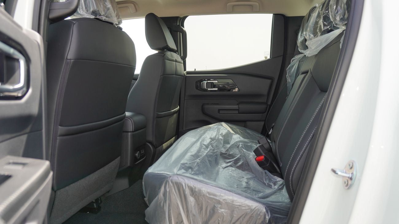 Mitsubishi L200 Brand New Mitsubishi Sportero 2.4L 2025 Diesel 4WD |White/Black |L200-SPORTERO25-A |FOR EXPORT