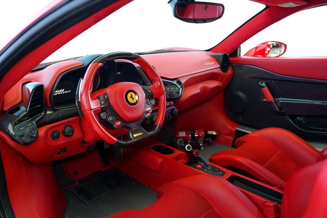 فيراري 458 سبيشياليه