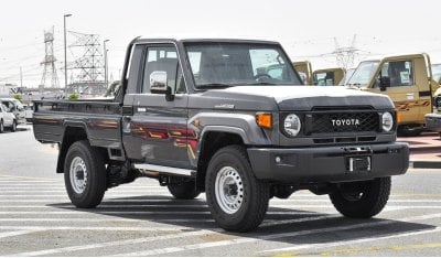 تويوتا لاند كروزر بيك آب 4.0L V6 Petrol Single Cabin  M/T