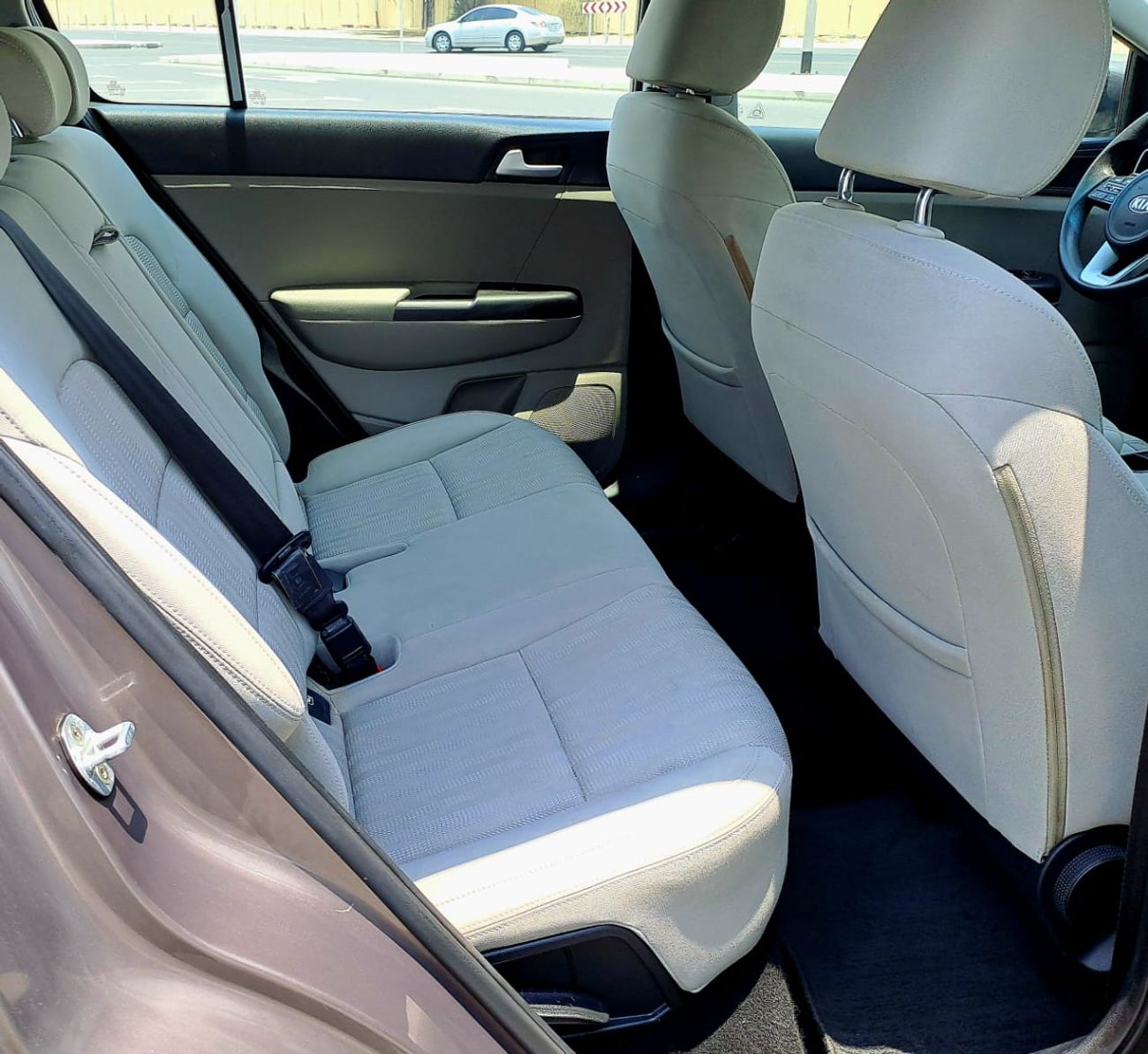 كيا سبورتيج LX 1.6L FWD