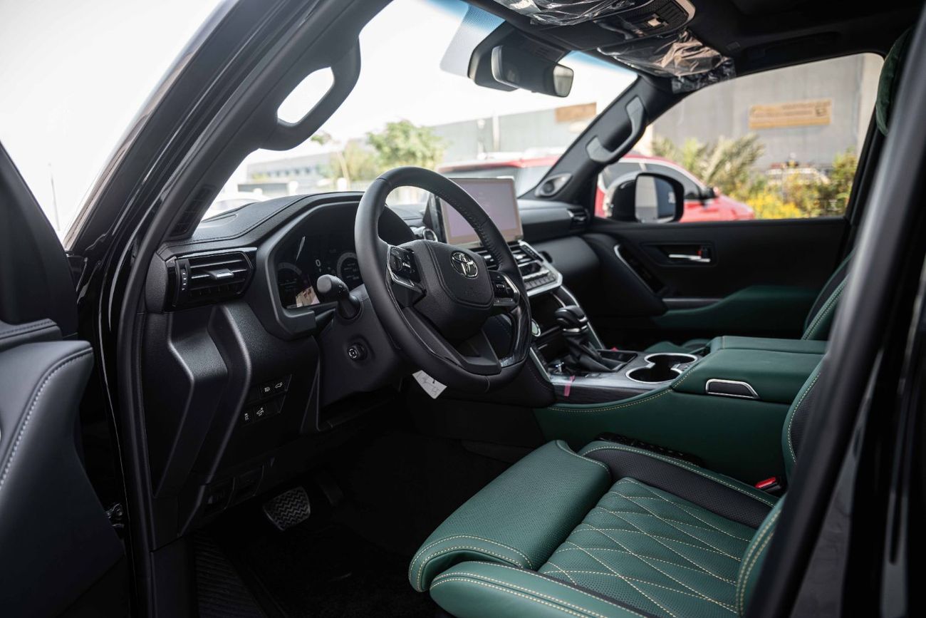 Toyota Land Cruiser 3.3L DIESEL VXR FULL OPTION WITH MBS AUTOBIPGRAPHY VIP SEAT AND ROOF STAR LIGHT