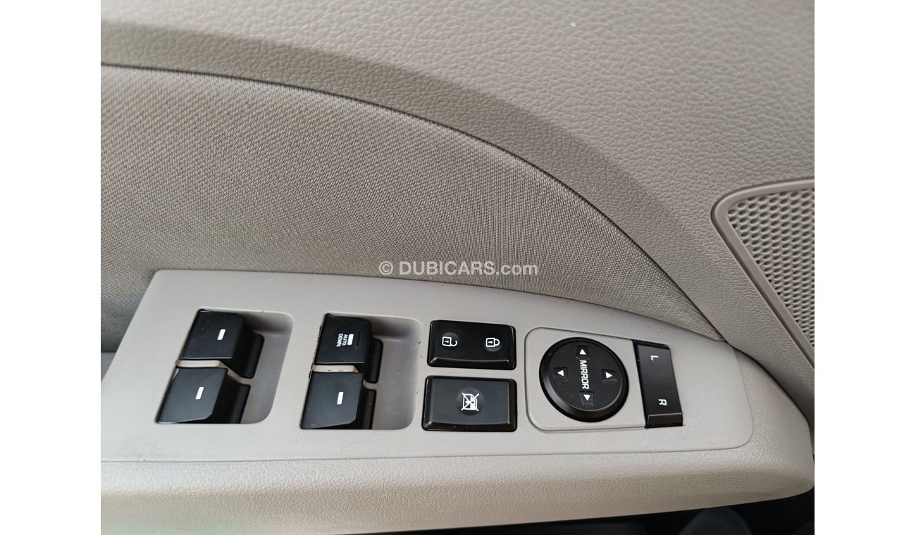 هيونداي إلانترا V4 / 2.0L / MID OPTION / LOW MILEAGE (LOT # 43618)