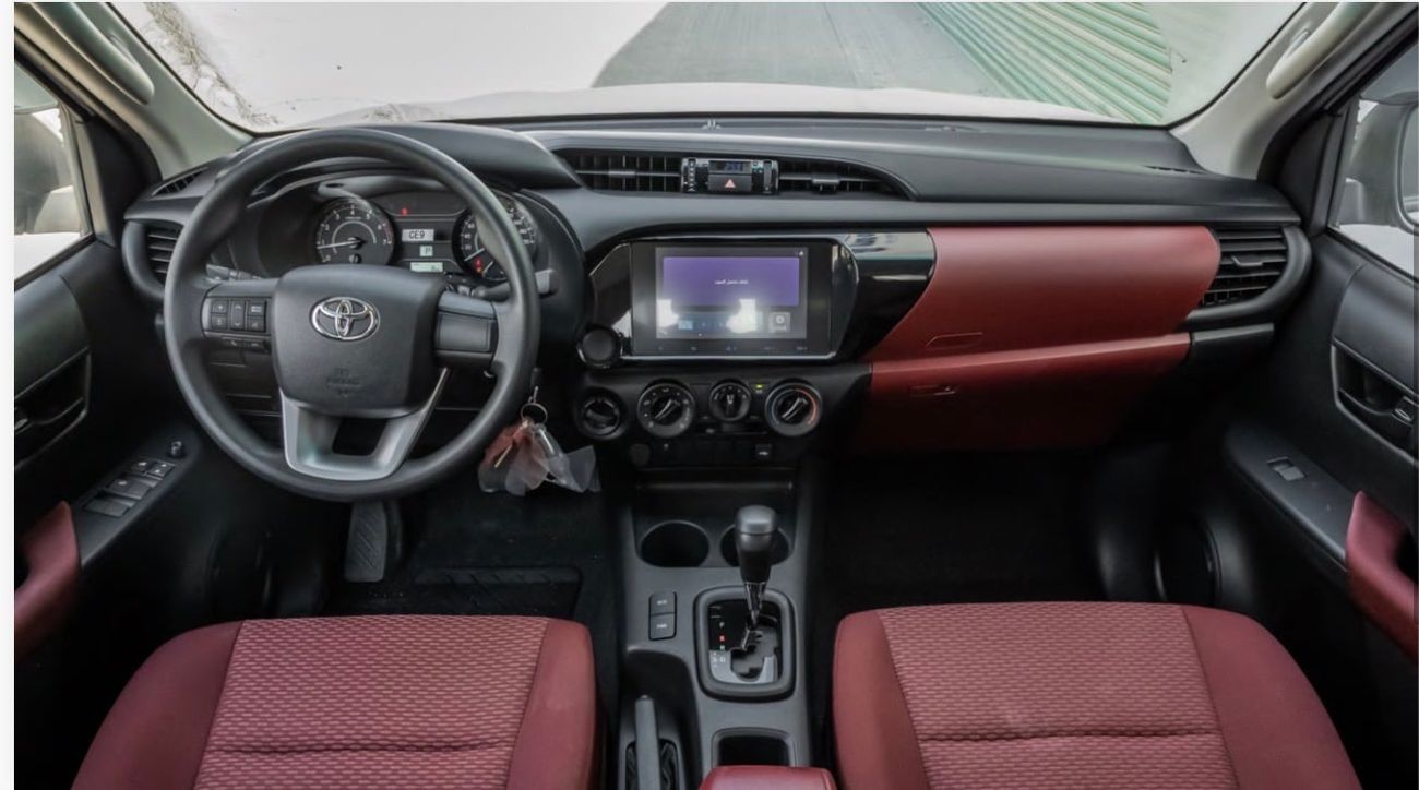 تويوتا هيلوكس GL 2.7L Double Cab Utility RWD