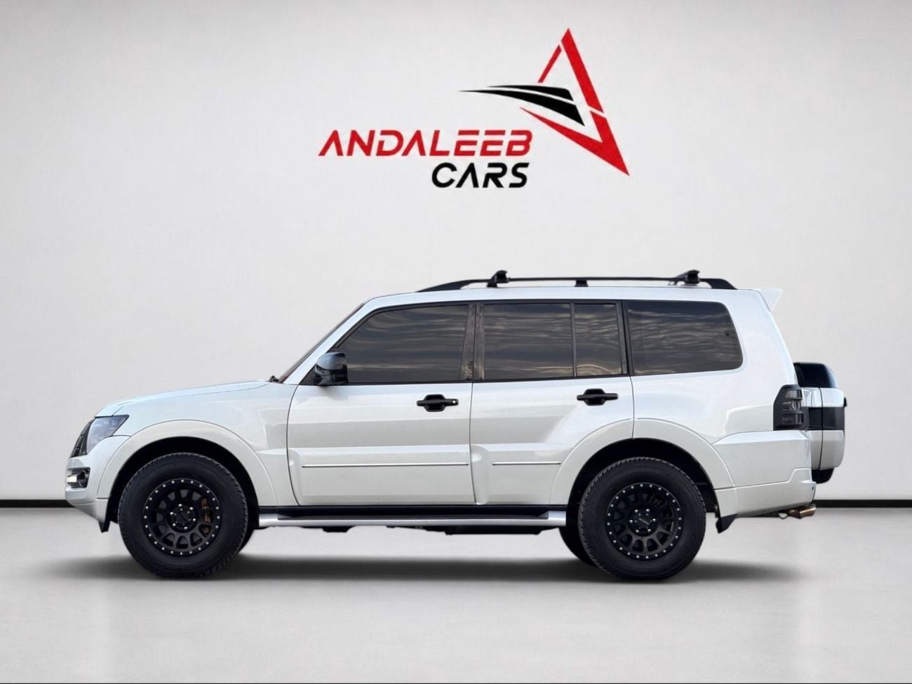 Mitsubishi Pajero GLS H/L PLATINUM 7-SEATER | MITSUBISHI PAJERO GLS | 3.8L V6 4WD | 2019 | GCC SPECS