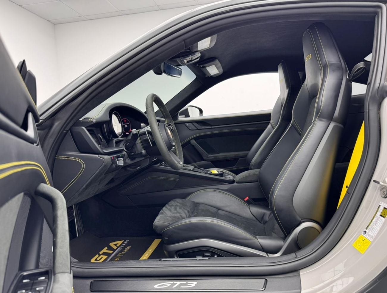 بورش 911 2022 Porsche 911 GT3, Porsche Service History, 1 Year Warranty, Clean Title, Canadian