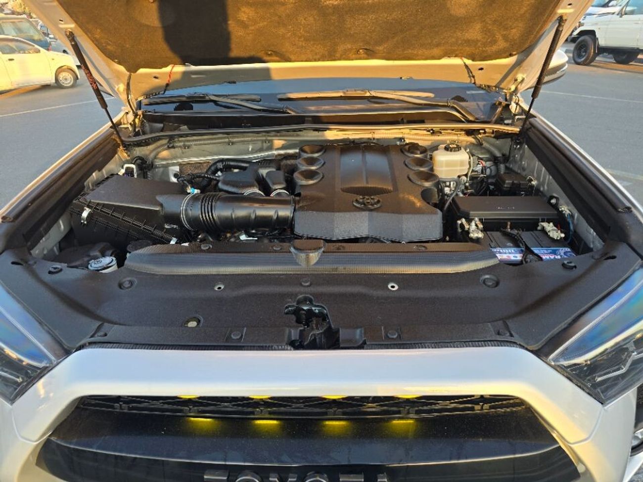 تويوتا Runner4 2022 Model TRD off Road sunroof, Push button and original leather seats