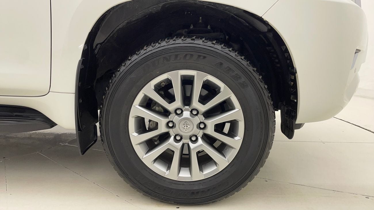 تويوتا برادو GXR 2.7 | بدون دفعة مقدمة | اختبار القيادة في المنزل