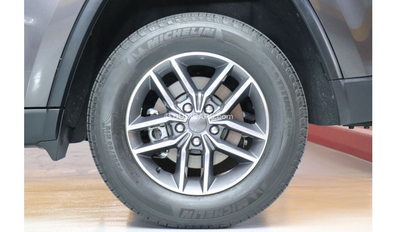 جيب جراند شيروكي لاريدو لاريدو