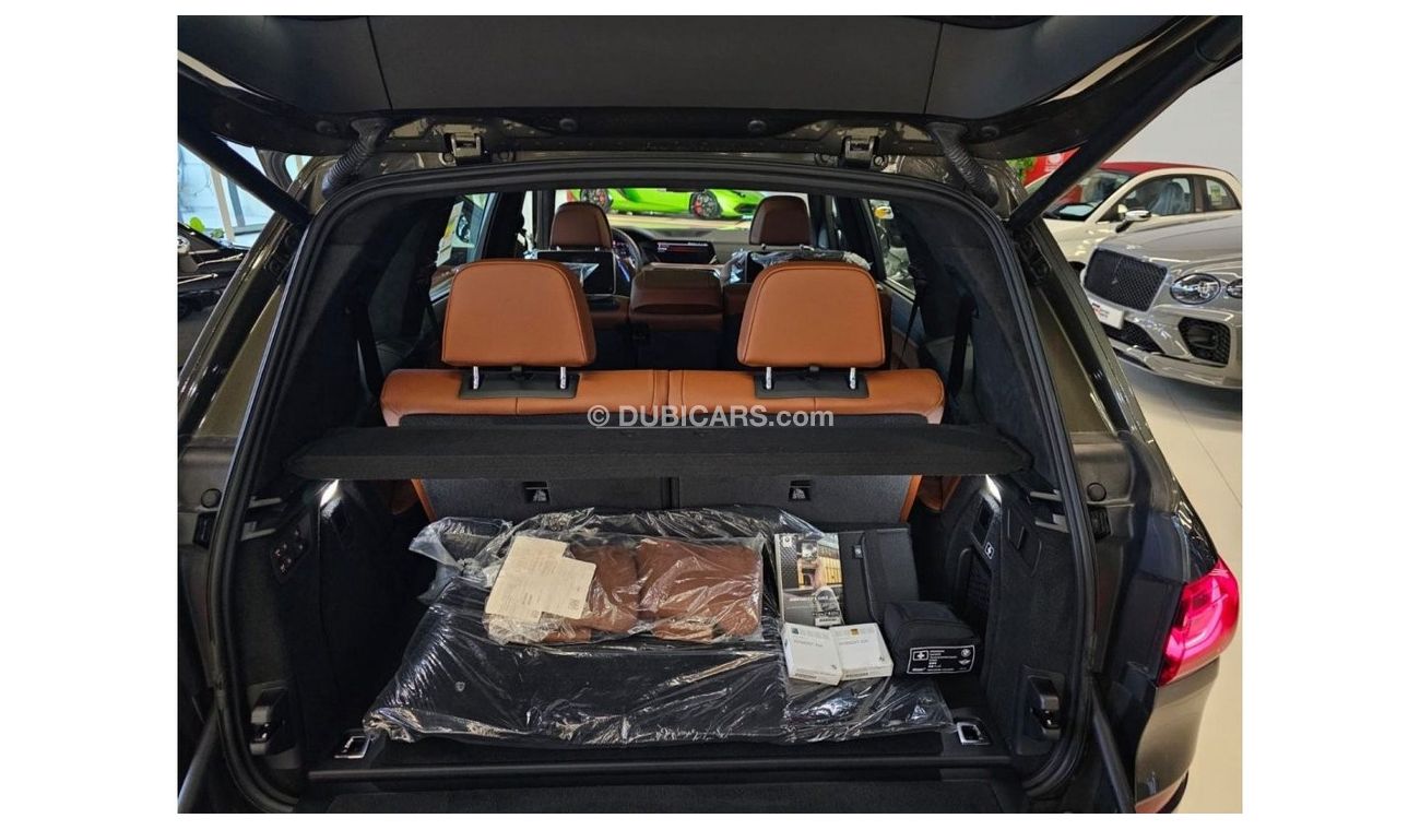 BMW X7 M50i Luxury BMW X7 50i Mkit/2022 /2 Years Warranty/Brand New