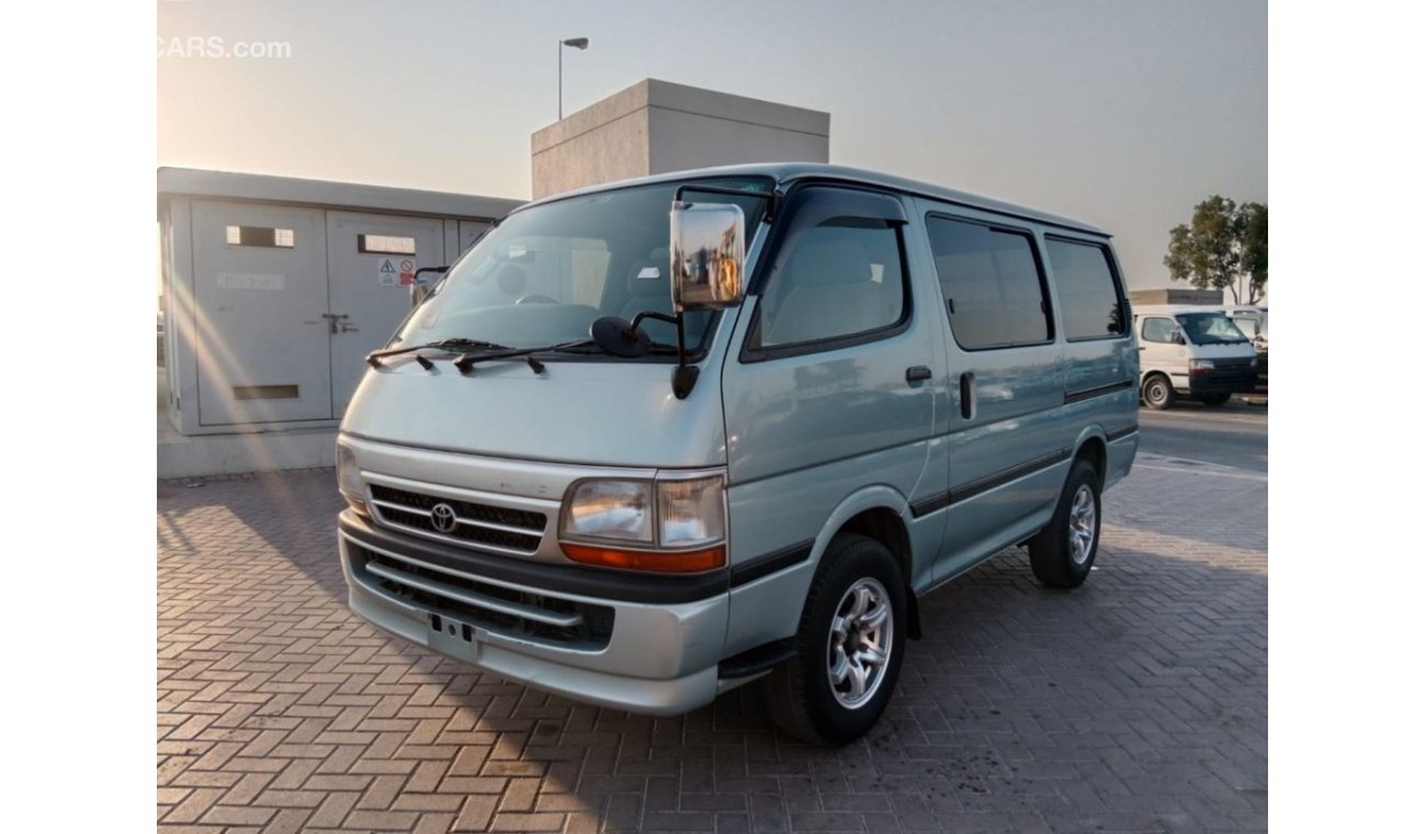 تويوتا هاياس TOYOTA HIACE VAN RIGHT HAND DRIVE (PM1653)