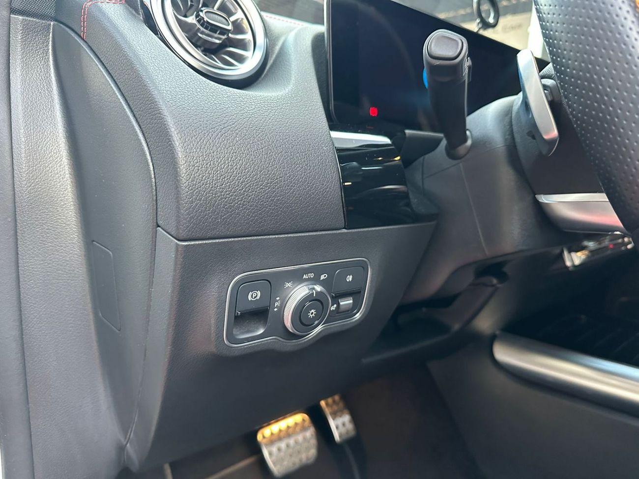 مرسيدس بنز EQE 350+ SUV