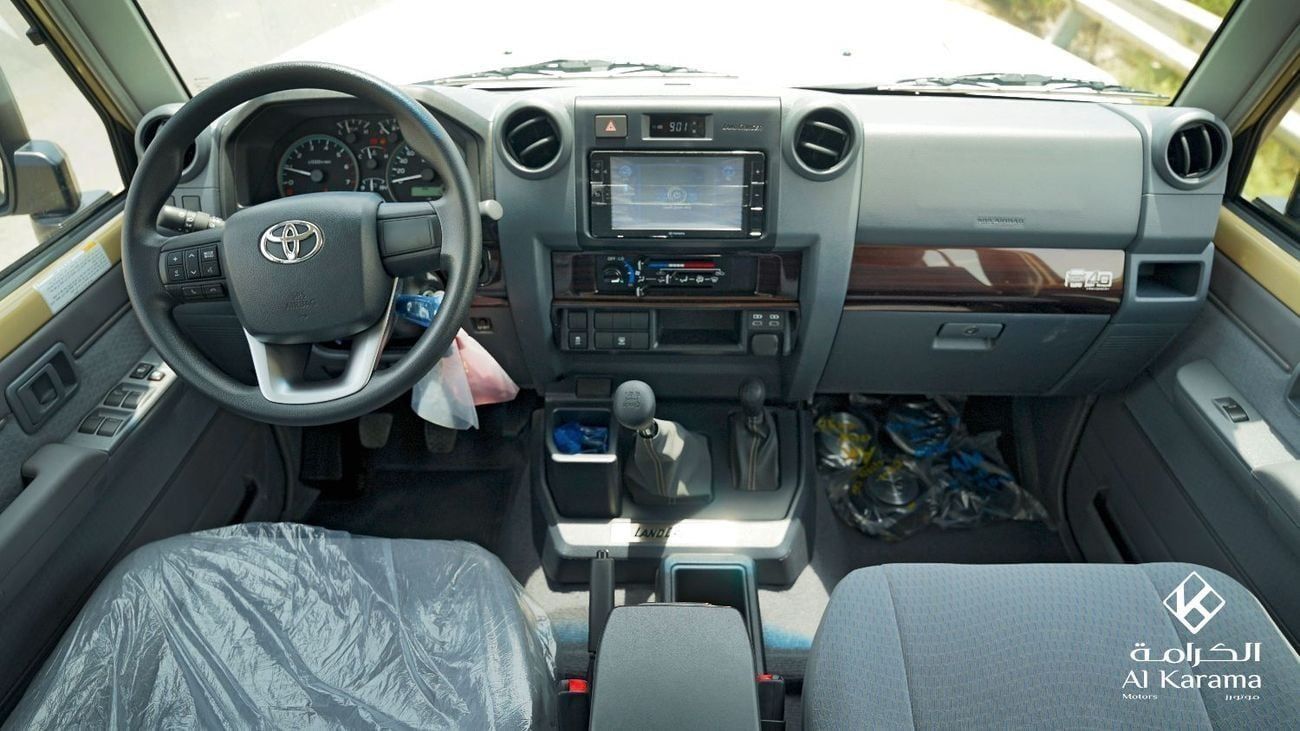 Toyota Land Cruiser 70 Toyota Land Cruiser  76 Hardtop | LX | 4.0L V6 | Air Compressor | Alloy Wheels | DIff Lock | Rear Ca