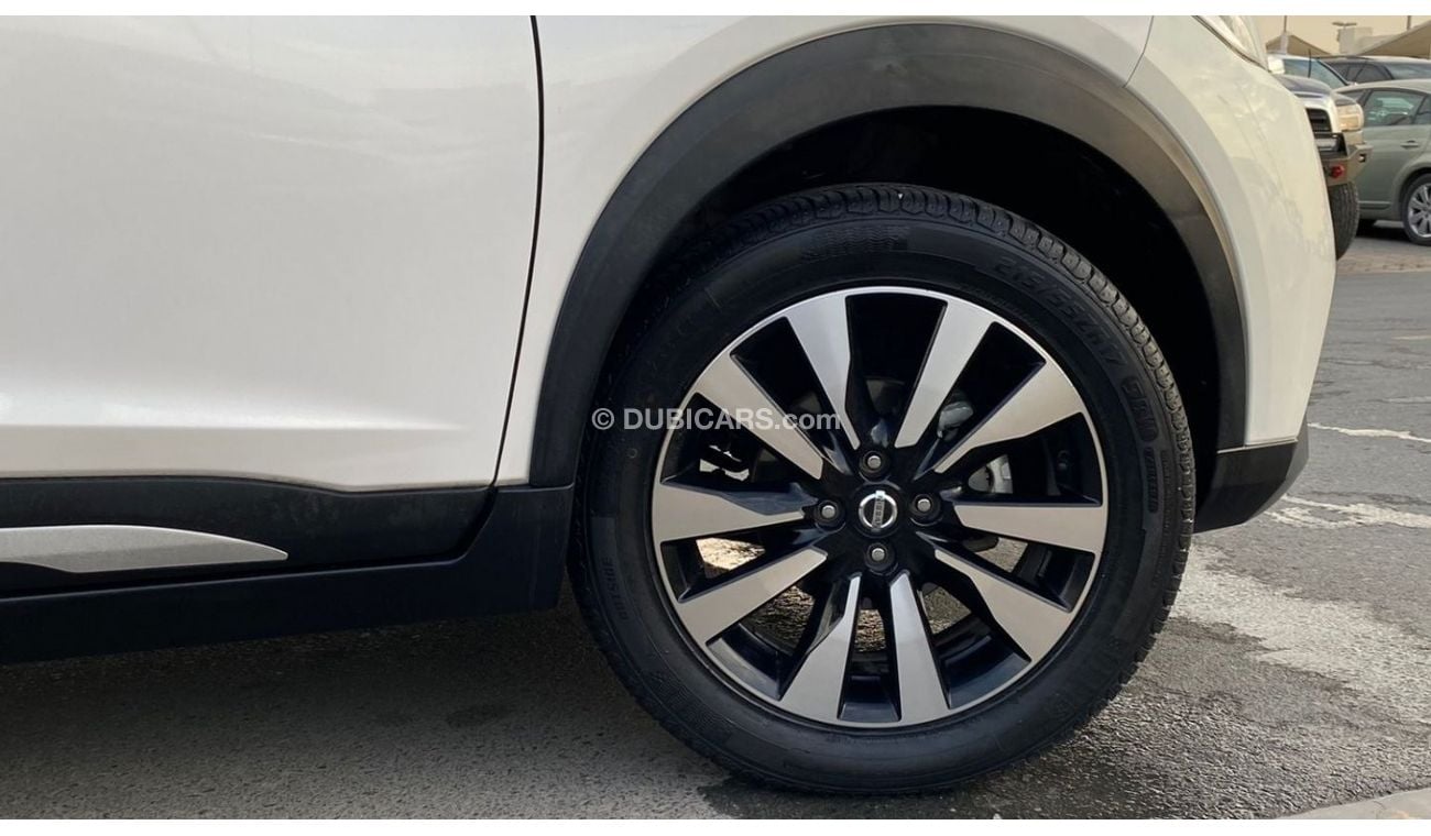 Nissan Kicks SL GCC خليجي free registration