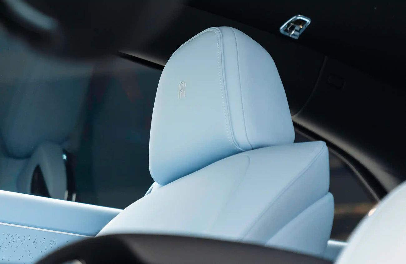 رولز رويس سبيكتر Dual Electric Motors | Warranty