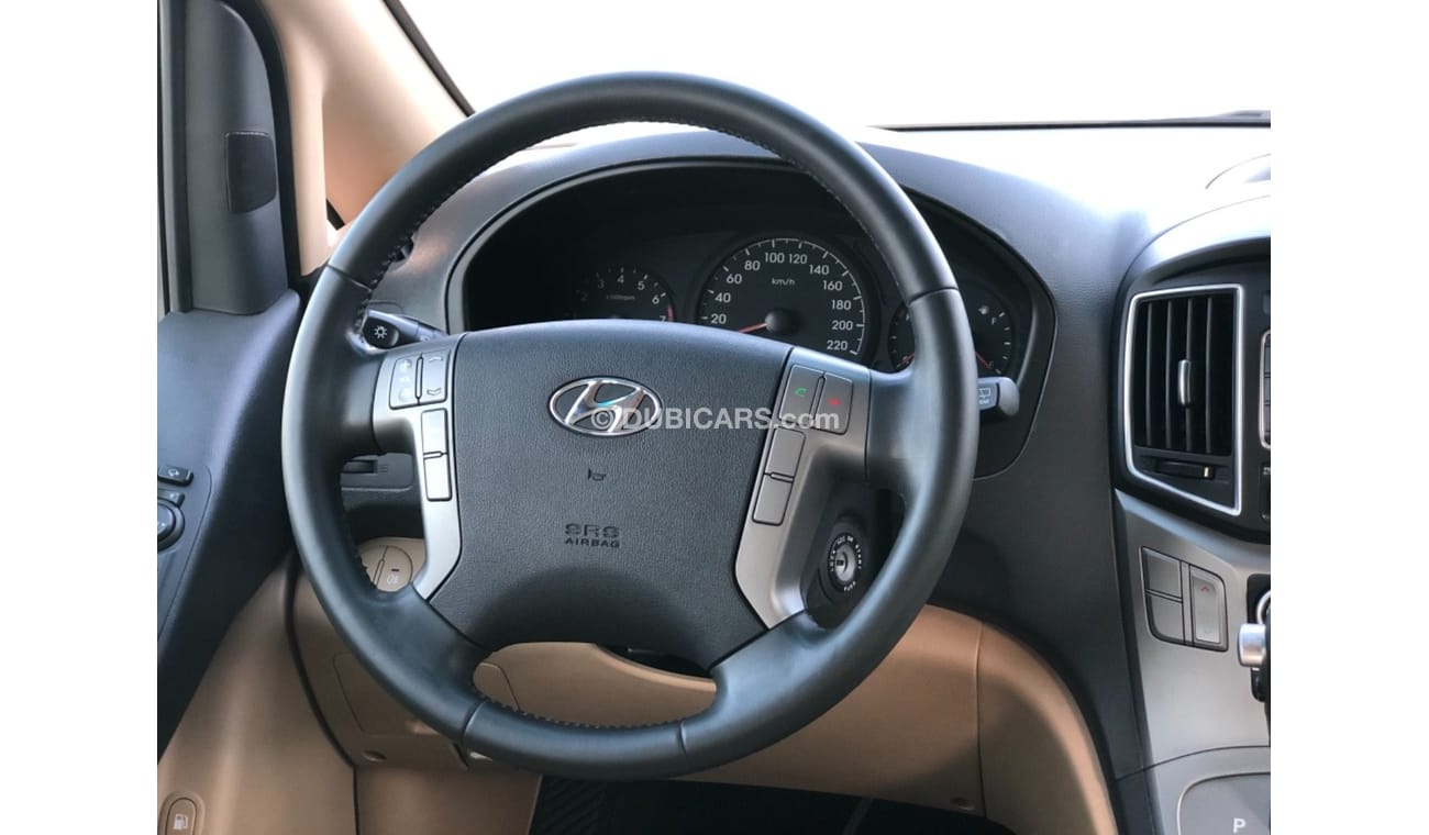 Hyundai H-1 HYUNDI H1 MODEL 2018 GCC CAR PERFECT CONDITION INSIDE AND OUTSIDEf  FULL OPTION PANORAMIC ROOF LEATH