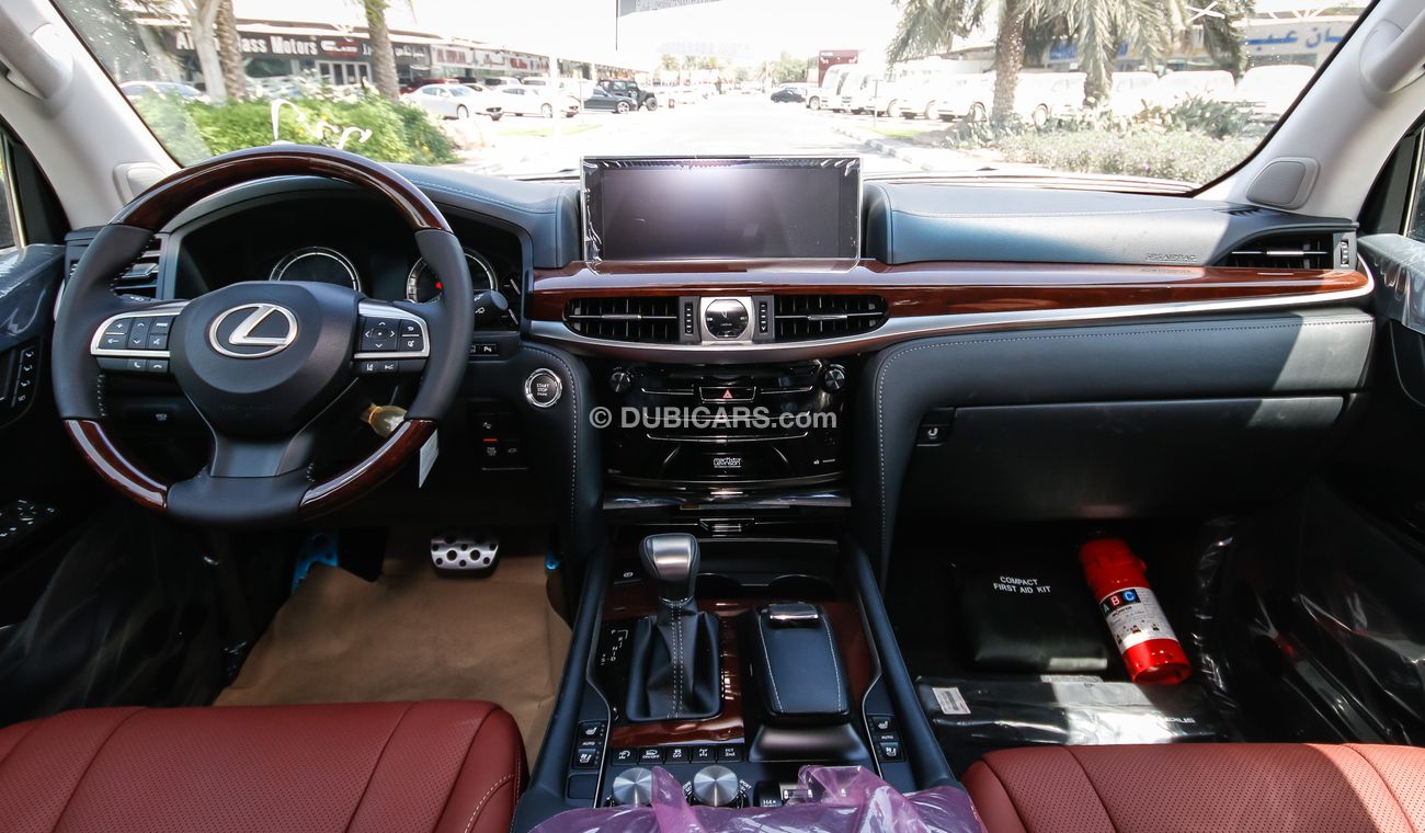 Lexus LX 570 S  18/18
