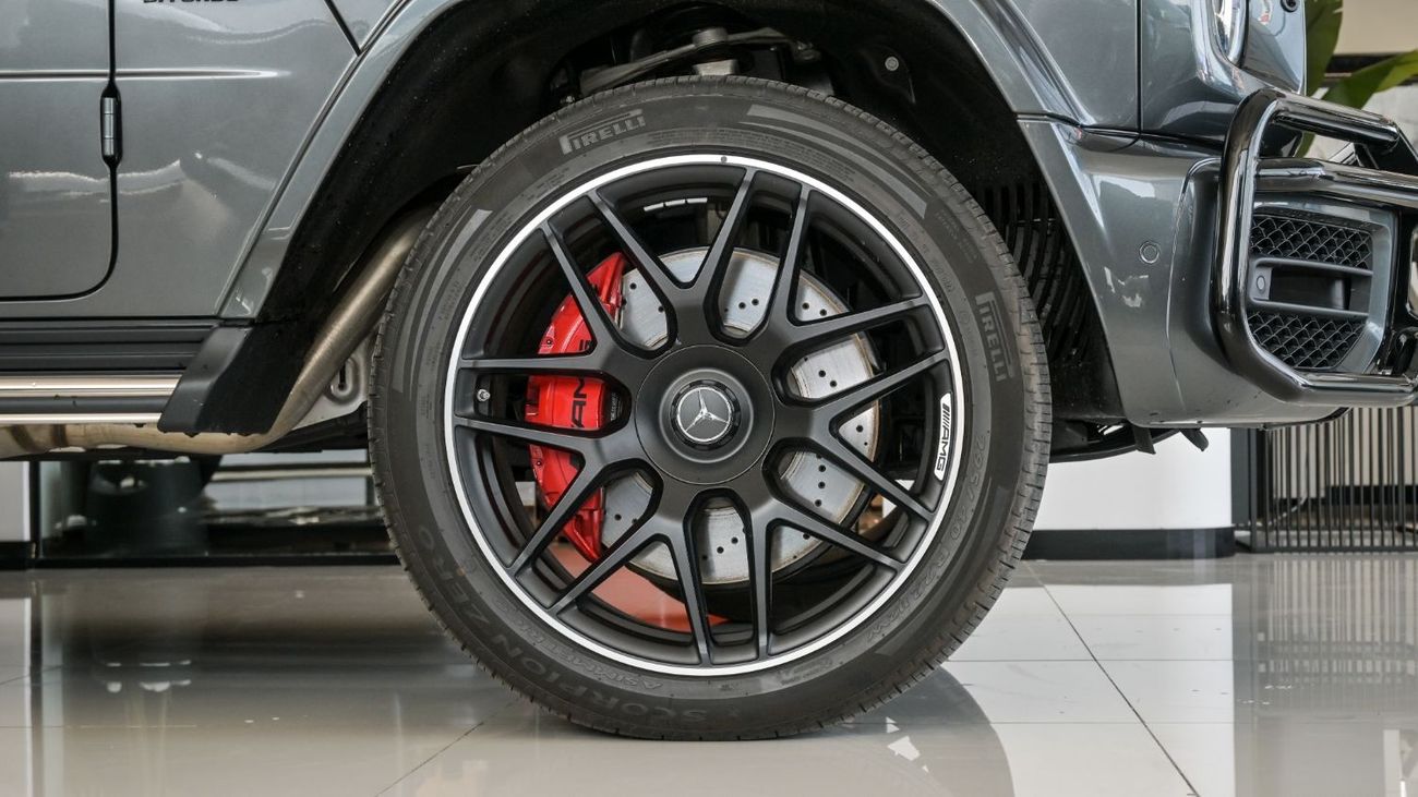 Mercedes-Benz G 63 AMG Mercedes G63 AMG - Carbon Fiber - Diamond Seats - Rear Entertainment - 2024 Graphite Metallic