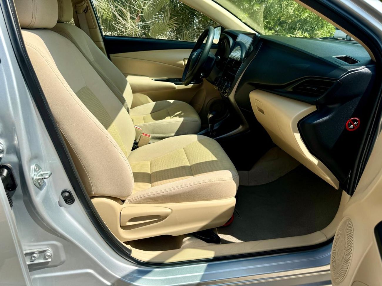 Toyota Yaris 1.5L E 650-Monthly | GPS, Cruise, Camera | GCC | Accident Free