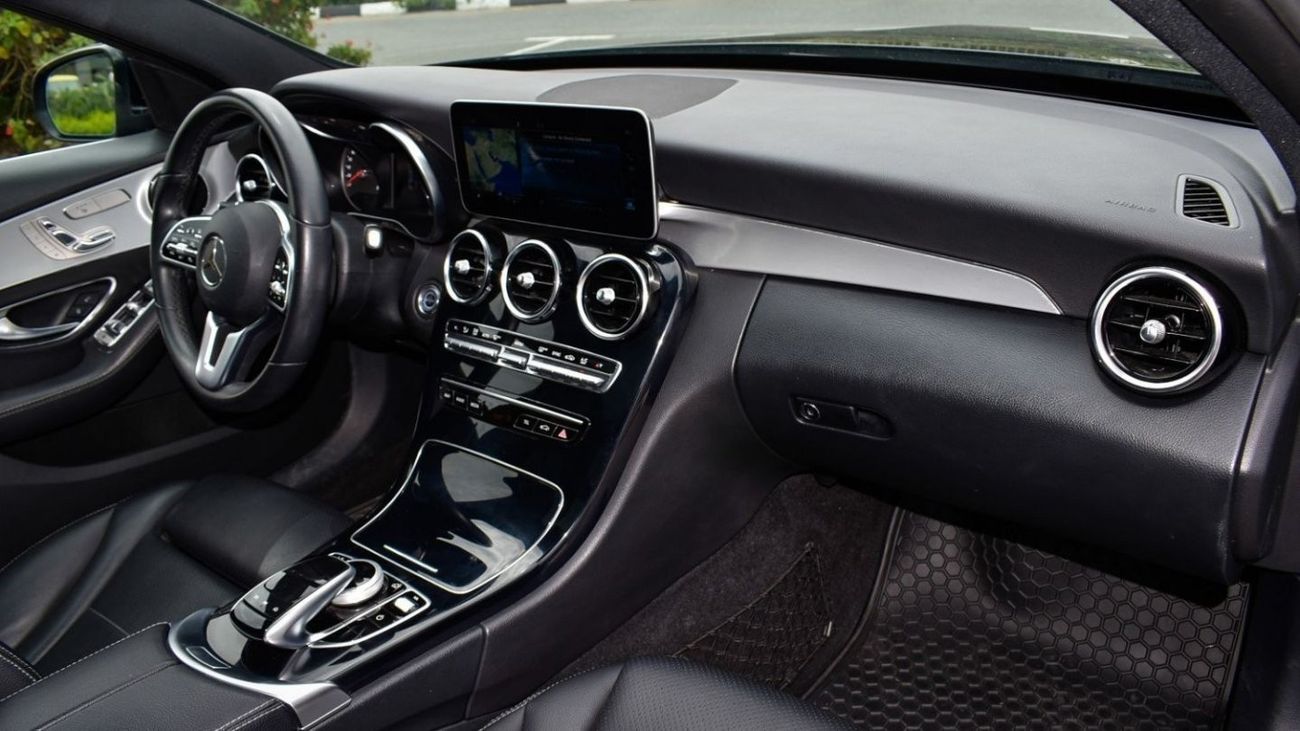 Mercedes-Benz C 300 Sport Mercedes C300 AMG / 2020 / Canadian