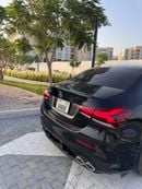 مرسيدس بنز A 220 188-hp turbocharged 2.0-liter 4-cylinder