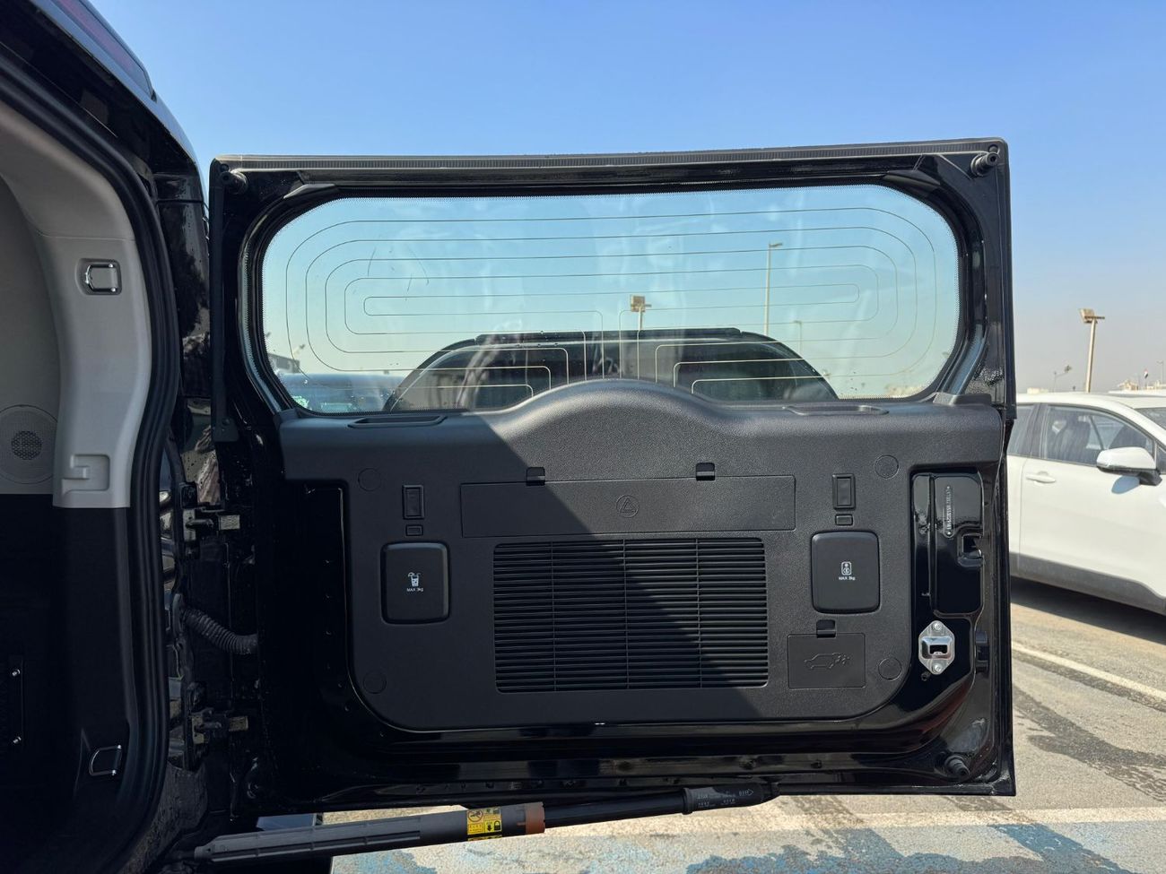 Jetour T2 Traveller Discovery Pro 1.5L Petrol 2WD Export ONLY Price @ 88,000 AED