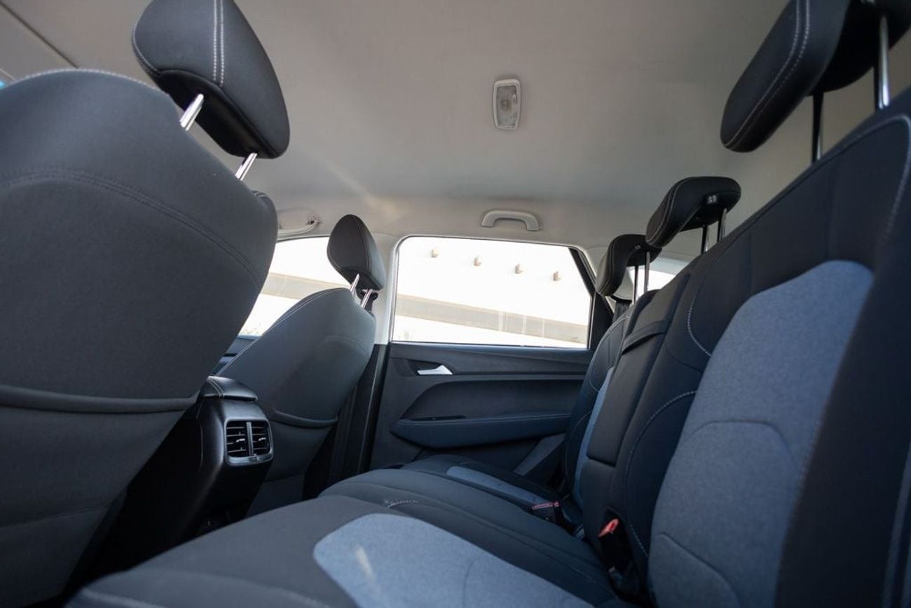 Chevrolet Captiva LS 1.5L (149 HP) (7 Seater)