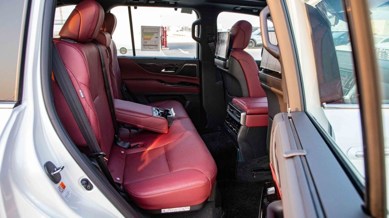 Lexus LX700h SIGNATURE 3.5L TWIN TURBO with AUTO PARK | 2026 | 3 YEARS WARRANTY | FOR LOCAL REGISTRATION + 10%